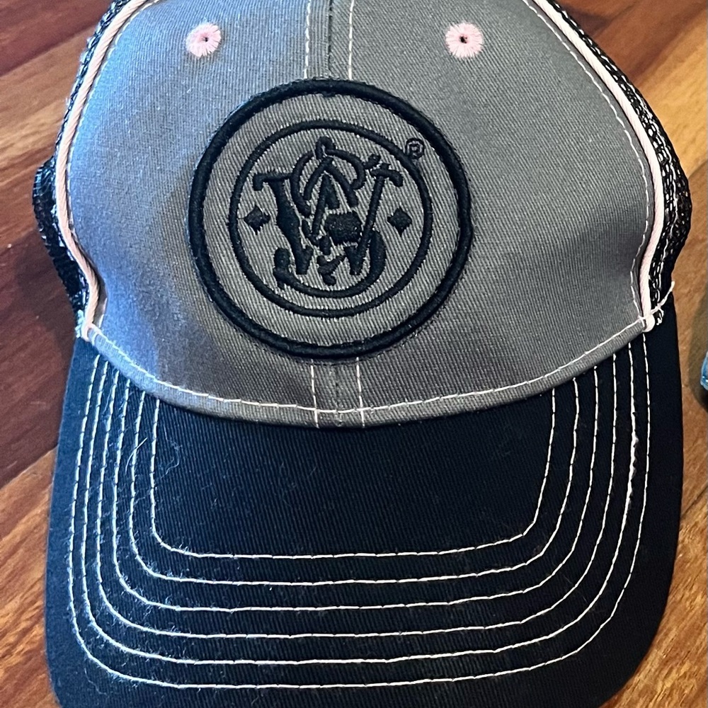 Smith & Wesson officially licensed youth toddlertrucker hat pink black and gray - Picture 2 of 5
